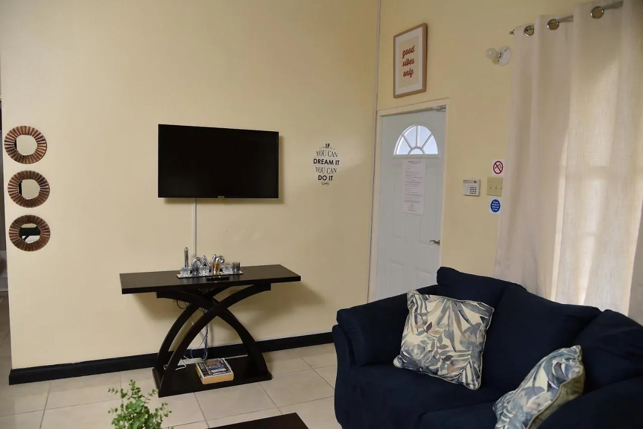 Feriehus The West Village Summer House - Montego Bay